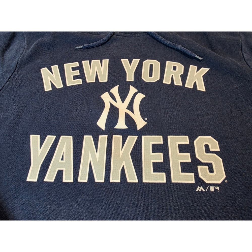 Majestic New York Yankees Hoodie Mens Medium Navy Blue MLB Pullover Sweatshirt - Picture 2 of 8